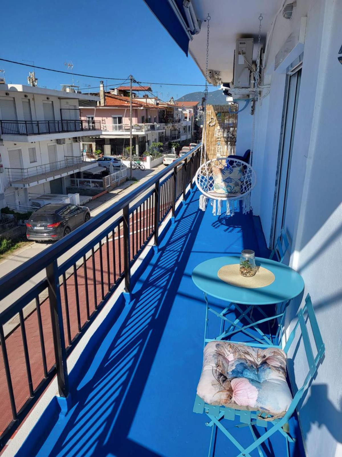 Appartement Upper Deck Apt. à Néa Péramos Extérieur photo